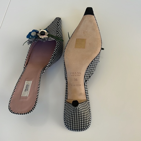 Prada Size 36 Black Gingham and Floral Kitten Heels - Picture 2 of 2